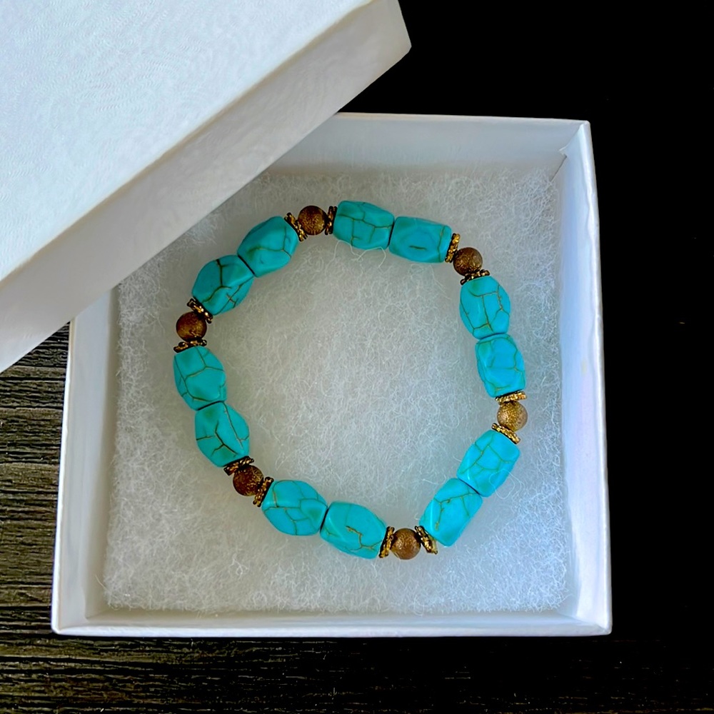 Turquoise beaded bracelet